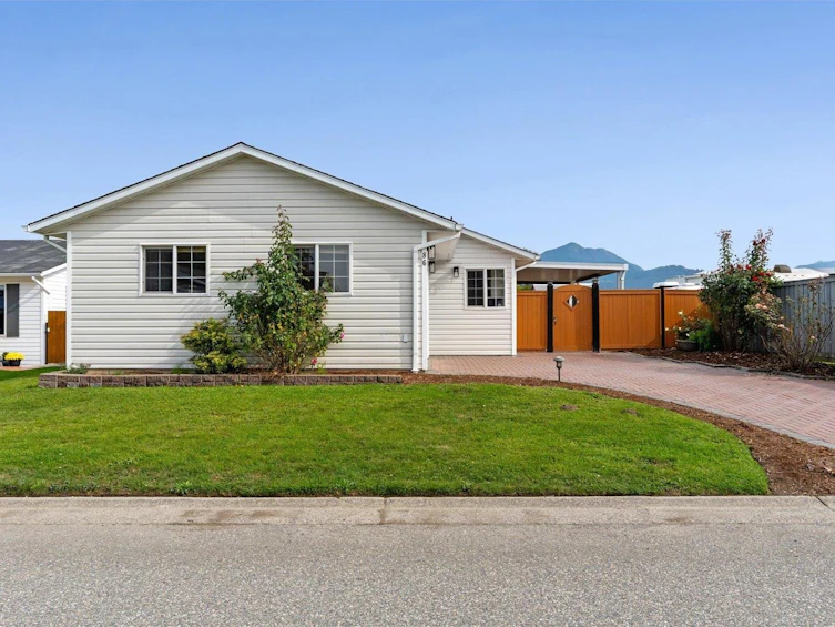86-45918 Knight Road, Chilliwack, BC, V2R 3X4 - 3