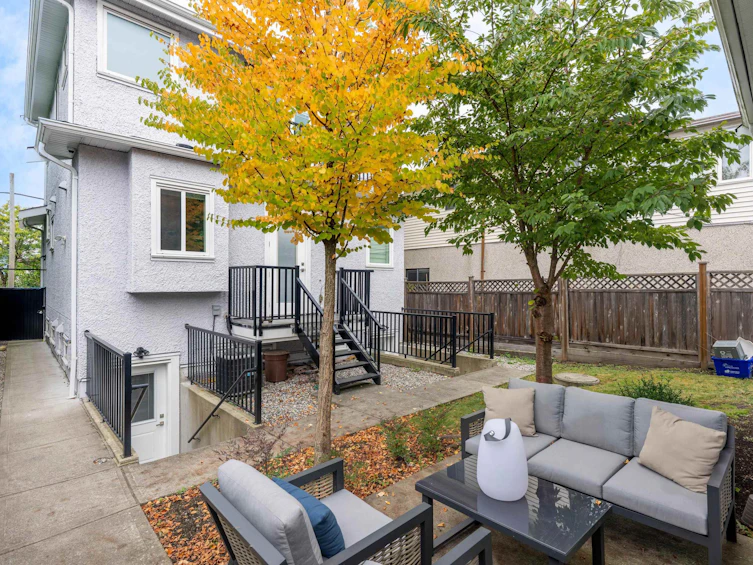 2768 E 25th Avenue, Vancouver, BC, V5R 1H7 - 33