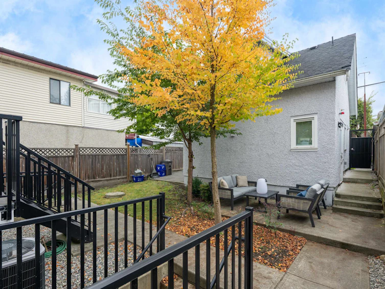 2768 E 25th Avenue, Vancouver, BC, V5R 1H7 - 34