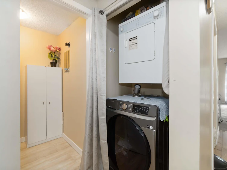 226-8460 Ackroyd Road, Richmond, BC, V6X 3E9 - 17