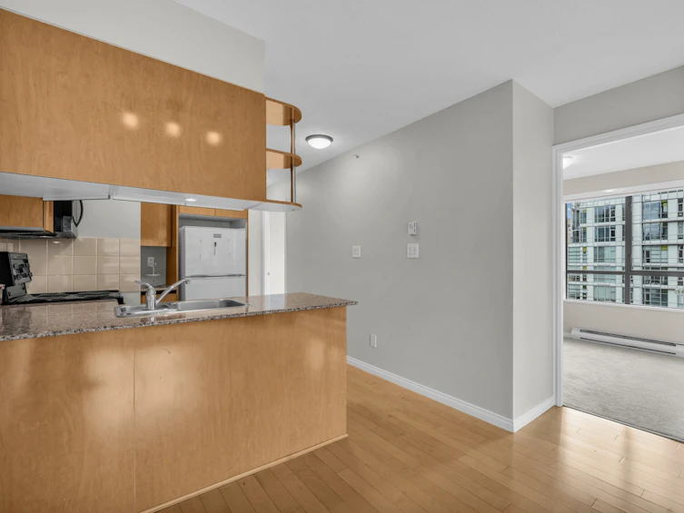 1608-1189 Howe Street, Vancouver, BC, V6Z 2X4 - 8