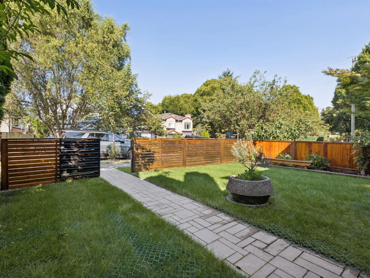 364 E 17th Avenue, Vancouver, BC, V5V 1A8 - 35