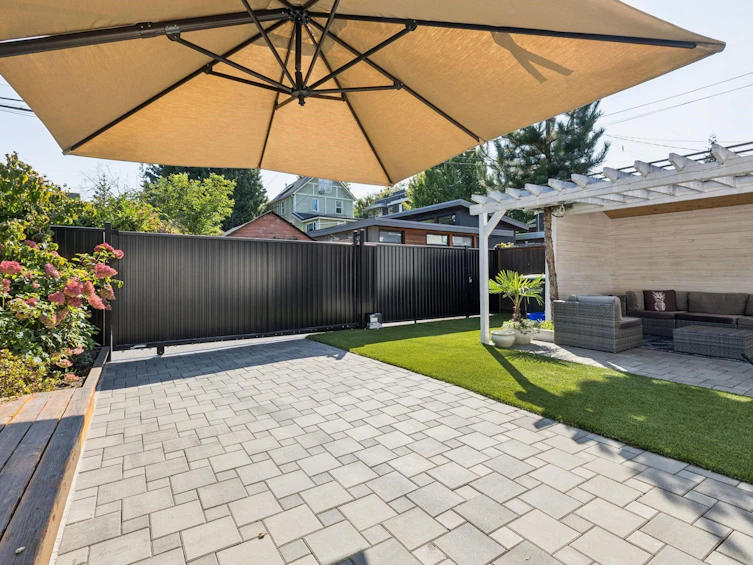 364 E 17th Avenue, Vancouver, BC, V5V 1A8 - 32