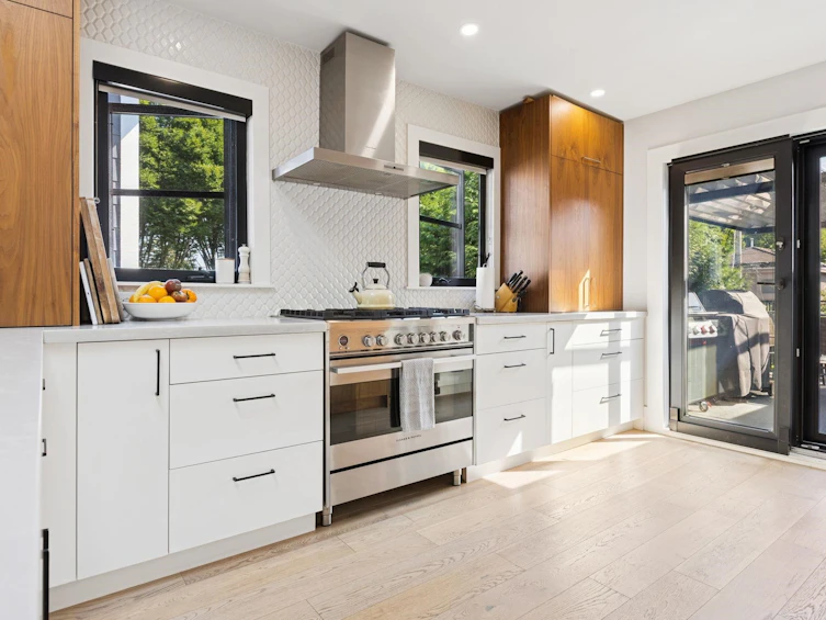 364 E 17th Avenue, Vancouver, BC, V5V 1A8 - 13