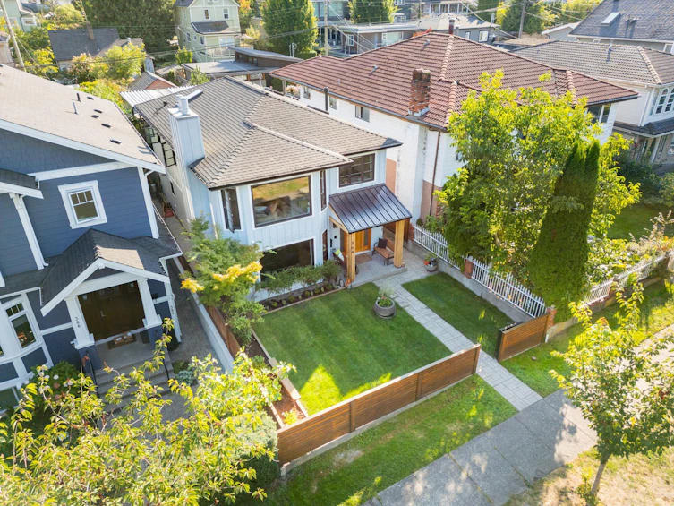 364 E 17th Avenue, Vancouver, BC, V5V 1A8 - 37