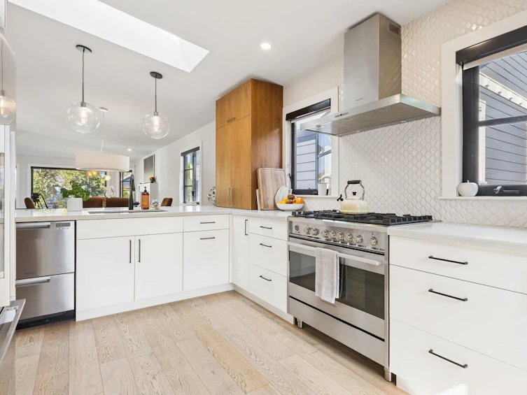 364 E 17th Avenue, Vancouver, BC, V5V 1A8 - 12
