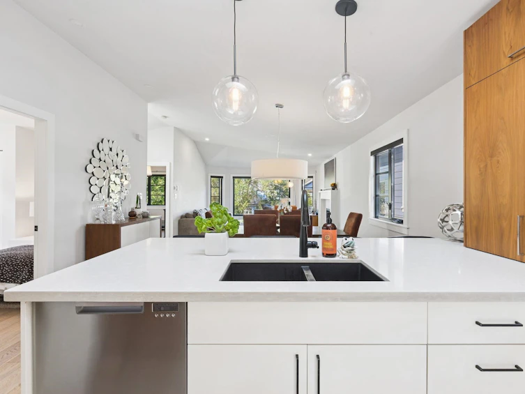 364 E 17th Avenue, Vancouver, BC, V5V 1A8 - 10