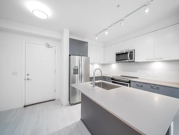 121-13963 105 Boulevard, Surrey, BC, V3T 0M9 - 3