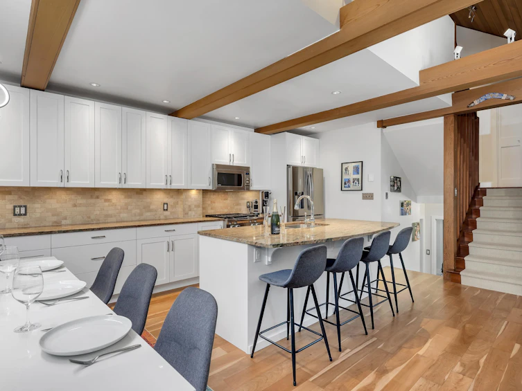 2008 Alpha Lake Village, Whistler, BC, V8E 0B7 - 3