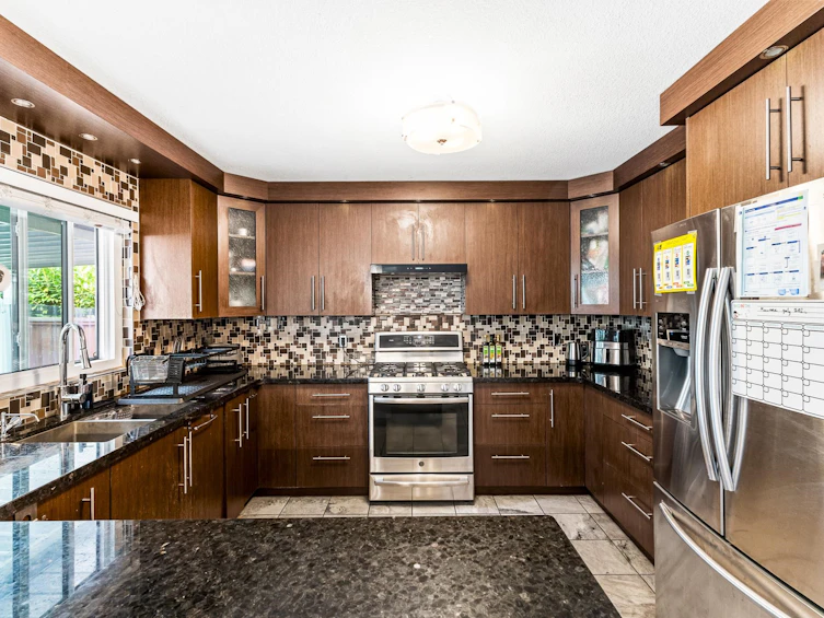 1147 Confederation Drive, Port Coquitlam, BC, V3C 5Y6 - 8