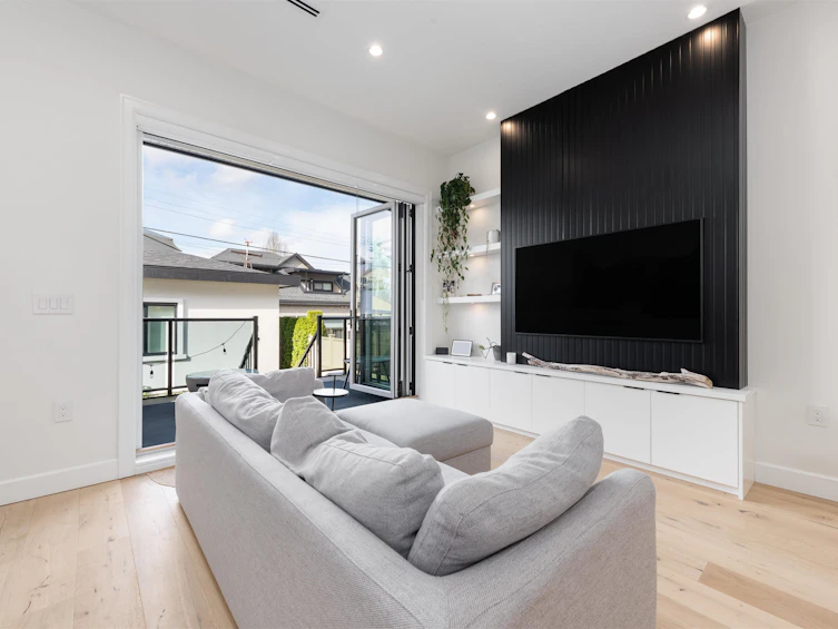 5059 Sherbrooke Street, Vancouver, BC, V5W 3M1 - 6
