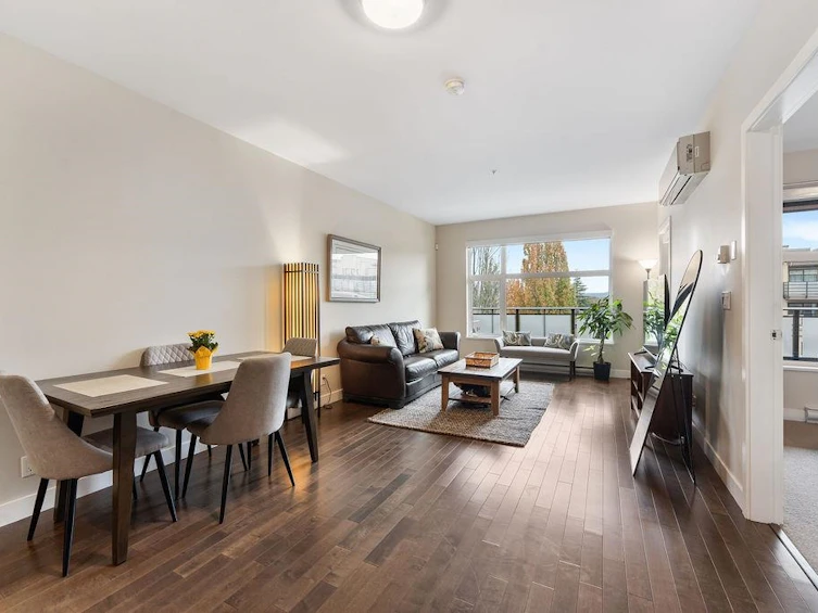 301-4570 Hastings Street, Burnaby, BC, V5C 0E8 - 11