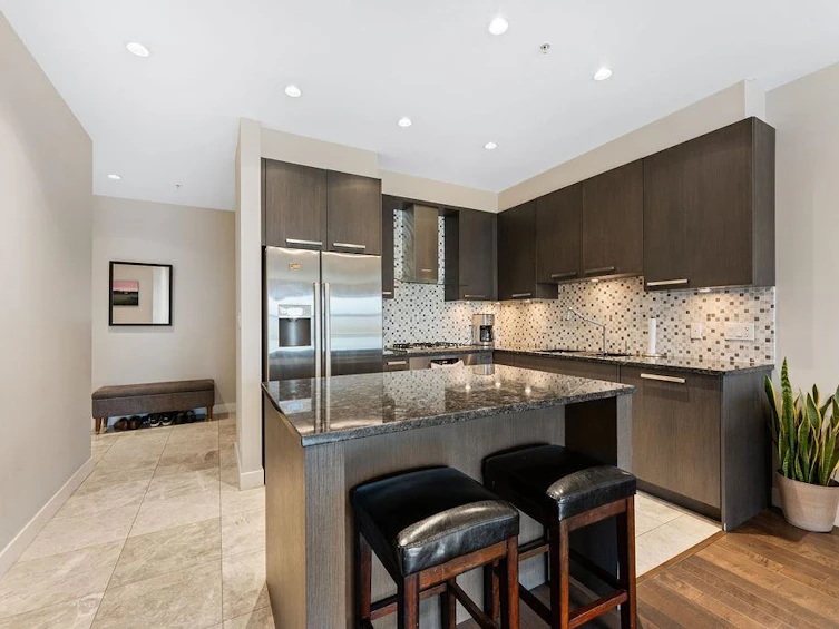 301-4570 Hastings Street, Burnaby, BC, V5C 0E8 - 7