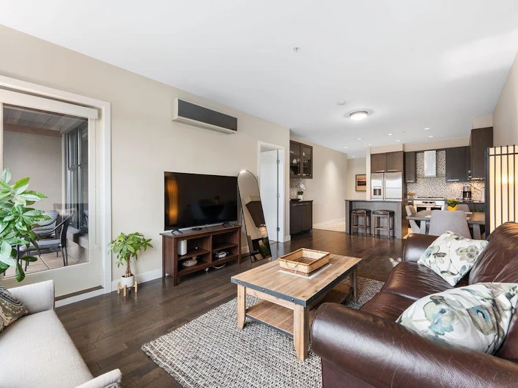 301-4570 Hastings Street, Burnaby, BC, V5C 0E8 - 16