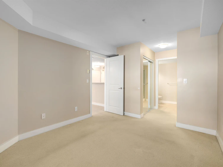 305-15265 17a Avenue, Surrey, BC, V4A 1V4 - 14