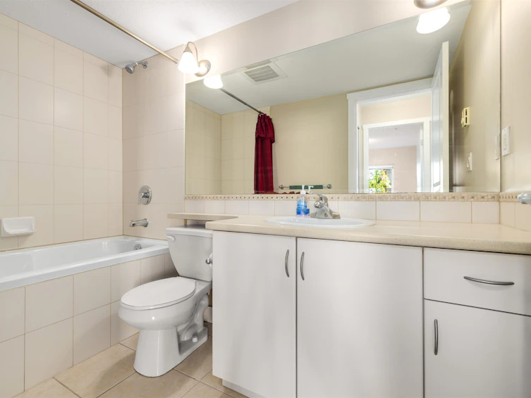 305-15265 17a Avenue, Surrey, BC, V4A 1V4 - 18