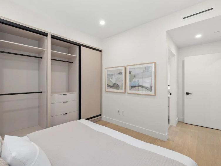 2452 W 49th Avenue, Vancouver, BC, V6M 2V3 - 17