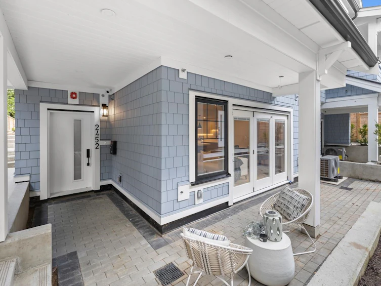2452 W 49th Avenue, Vancouver, BC, V6M 2V3 - 26