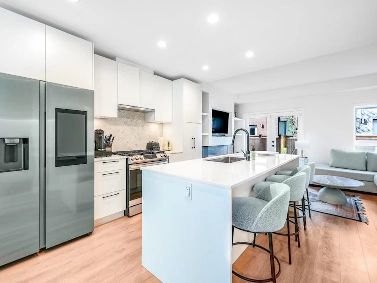 137-535 E 2nd Street, North Vancouver, BC, V7L 1E1 - 5