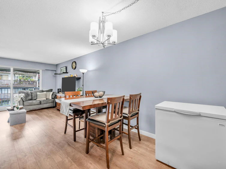 302-371 Ellesmere Avenue, Burnaby, BC, V5B 3T1 - 7