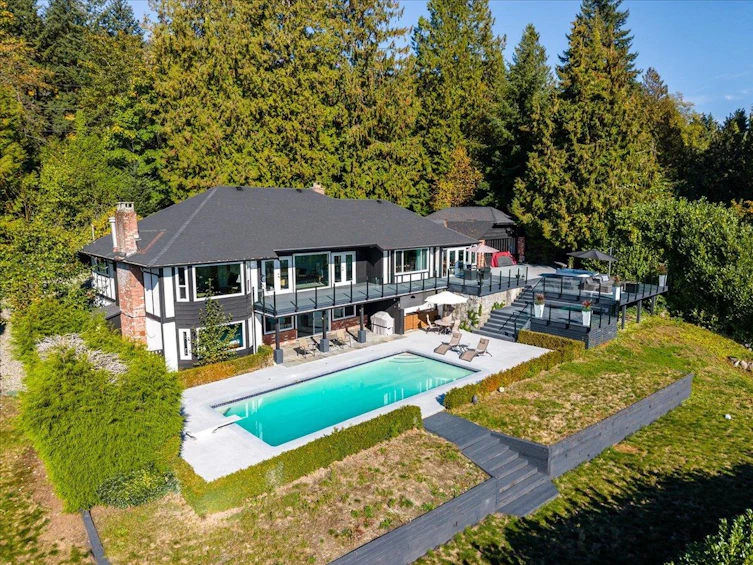2090 26th Street, West Vancouver, BC, V7V 4K4