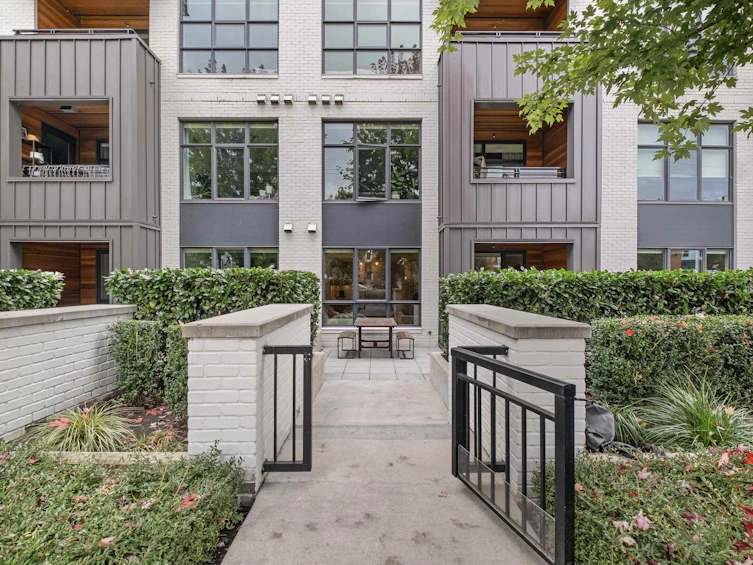 102-733 E 3rd Street, North Vancouver, BC, V7L 1G8 - 26