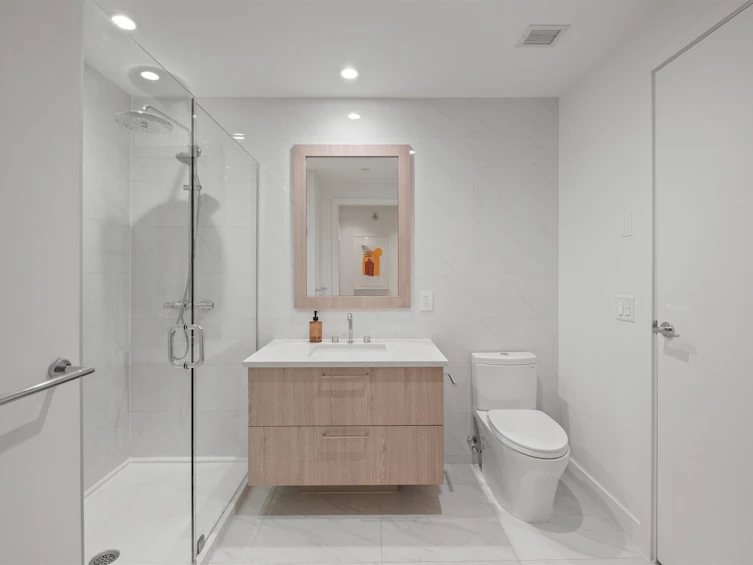 102-733 E 3rd Street, North Vancouver, BC, V7L 1G8 - 23