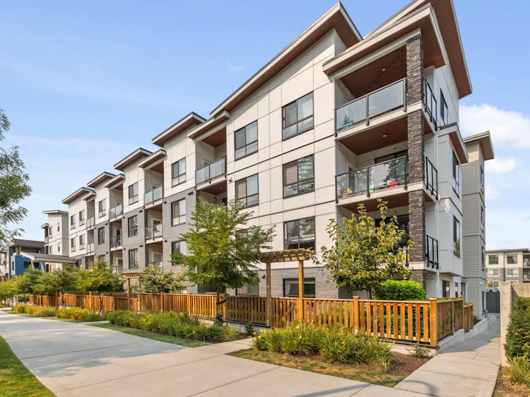 104-20362 72b Avenue, Langley, BC, V2Y 5K4