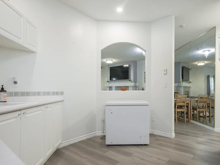 208-10320 156 Street, Surrey, BC, V3R 4L8 - 15