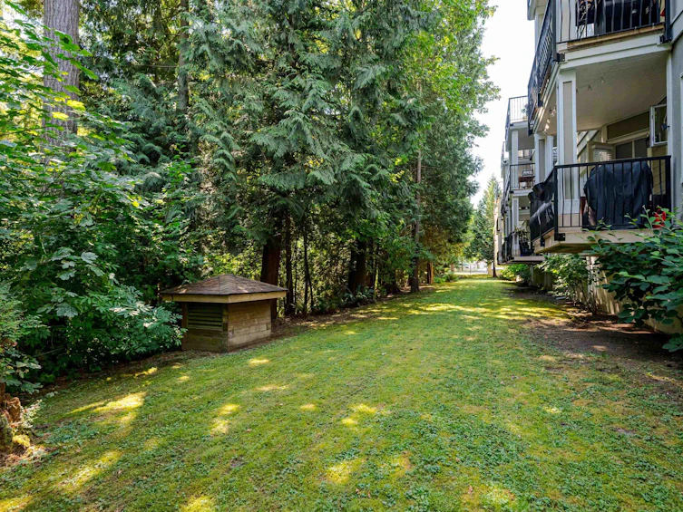 208-10320 156 Street, Surrey, BC, V3R 4L8 - 22