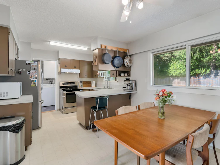 20255 Chatwin Avenue, Maple Ridge, BC, V2X 4G4 - 11