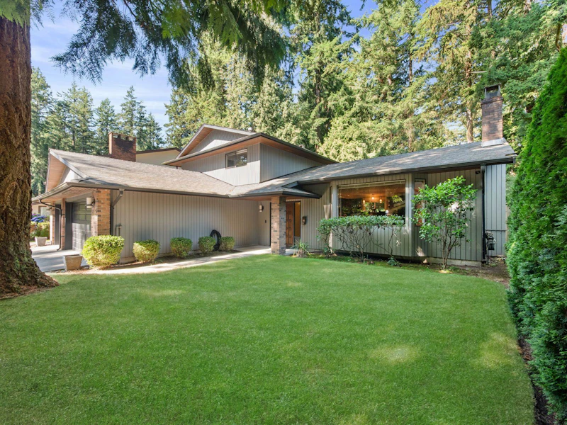 6823 Sussex Crescent, Delta BC V4E 2J7