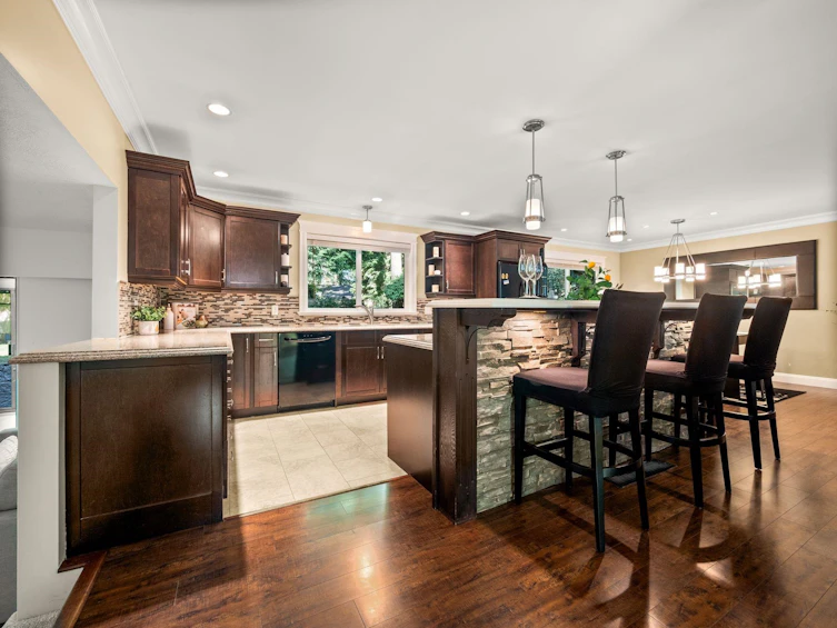 6823 Sussex Crescent, Delta, BC, V4E 2J7 - 6