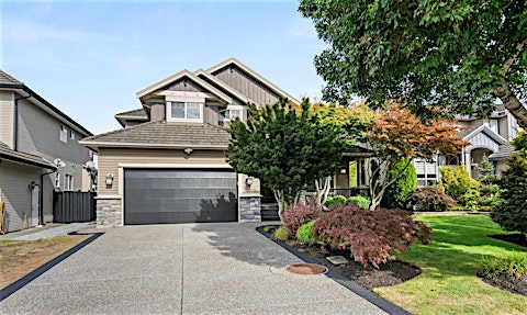 18667 63a Avenue, Surrey, BC, V3S 8N1