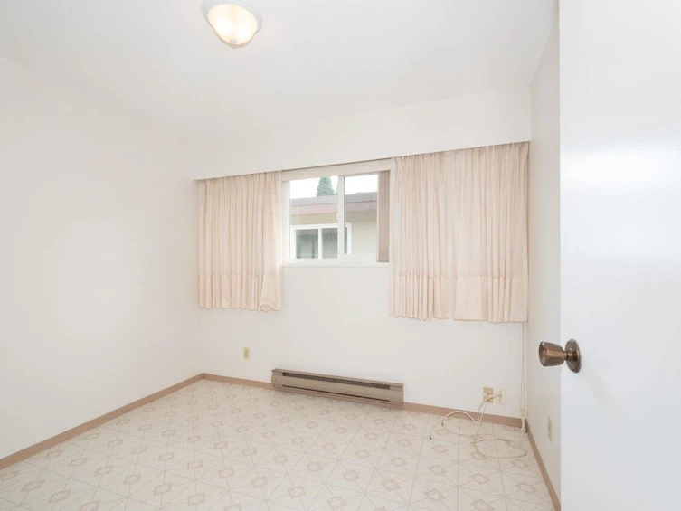 2155 W 15th Avenue, Vancouver, BC, V6K 2Y4 - 30