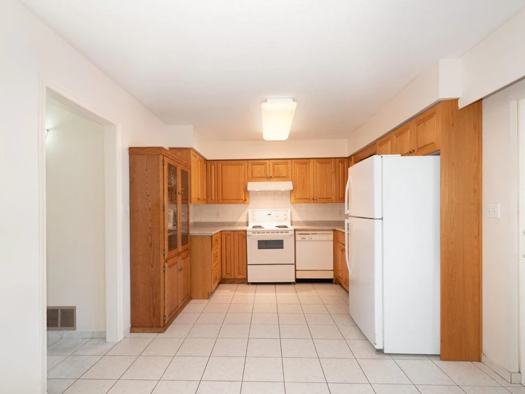 2155 W 15th Avenue, Vancouver, BC, V6K 2Y4 - 22
