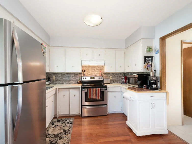 2155 W 15th Avenue, Vancouver, BC, V6K 2Y4 - 8