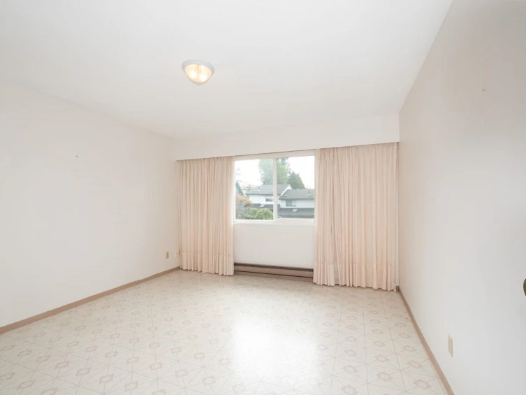 2155 W 15th Avenue, Vancouver, BC, V6K 2Y4 - 27