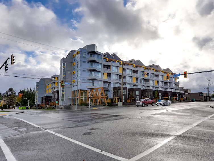 202-32838 Landeau Place, Abbotsford, BC, V2S 0M6