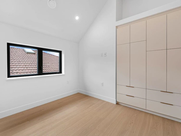 6890 Brooks Street, Vancouver, BC, V5S 3J7 - 24