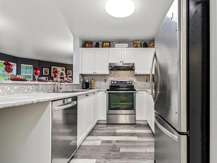 203-10743 139 Street, Surrey, BC, V3T 4L8 - 2