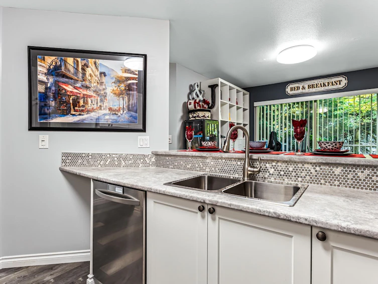 203-10743 139 Street, Surrey, BC, V3T 4L8 - 3