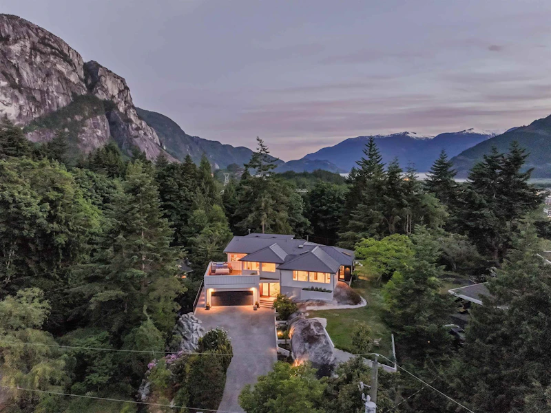 38243 Vista Crescent, Squamish BC V0N 0C2