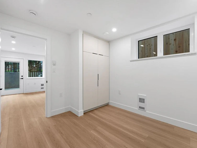6892 Brooks Street, Vancouver, BC, V5S 3J7 - 39
