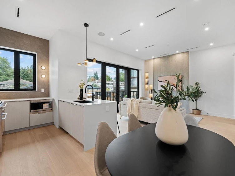 6892 Brooks Street, Vancouver, BC, V5S 3J7 - 11