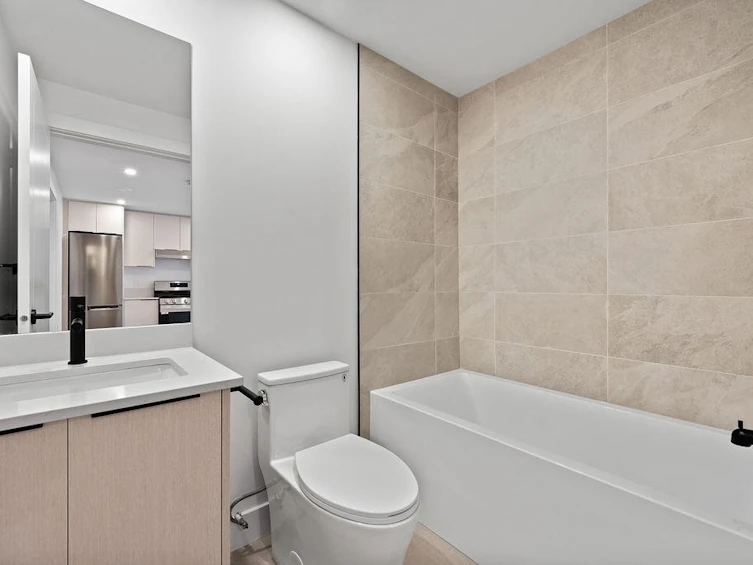 6892 Brooks Street, Vancouver, BC, V5S 3J7 - 38