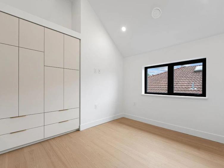 6892 Brooks Street, Vancouver, BC, V5S 3J7 - 24