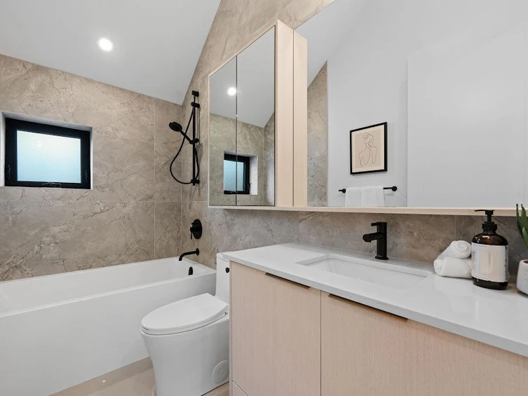 6892 Brooks Street, Vancouver, BC, V5S 3J7 - 25