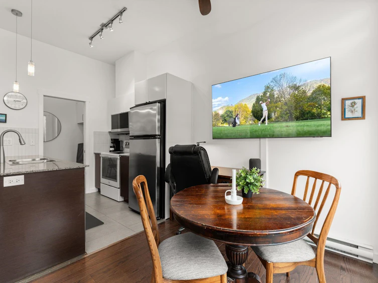 524-13733 107a Avenue, Surrey, BC, V3T 0B7 - 11