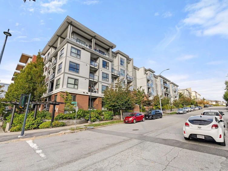 524-13733 107a Avenue, Surrey, BC, V3T 0B7